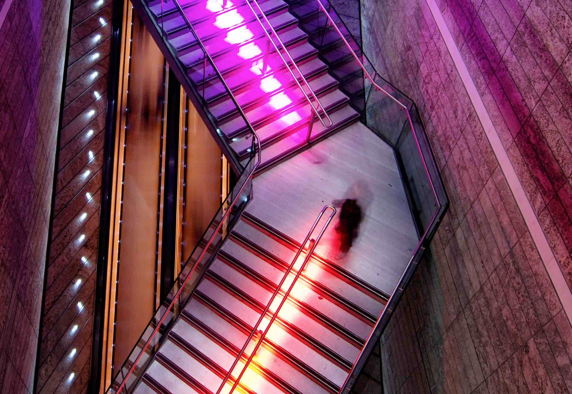 Feature_1.jpg Light fantastic