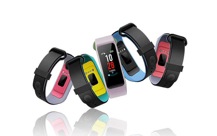 Bluetooth LE smartband tracks detailed fitness metrics for up to ten