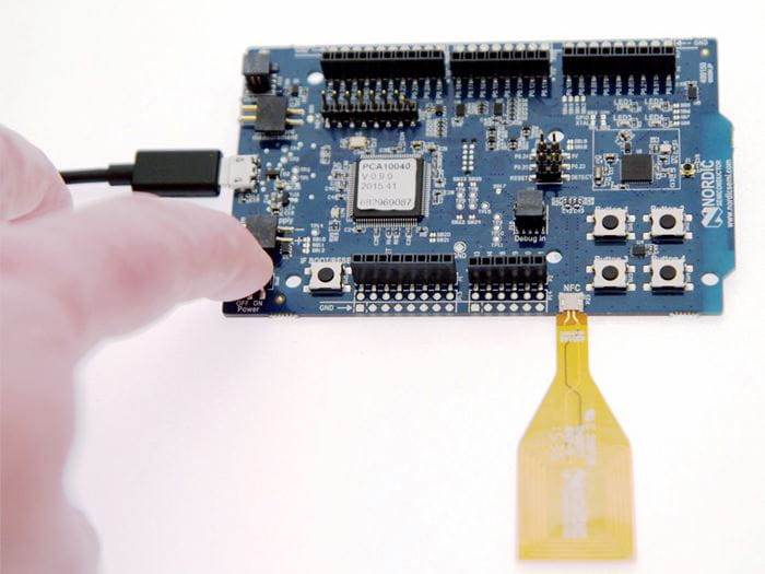 nRF52 DK: Picture-3-Power-on